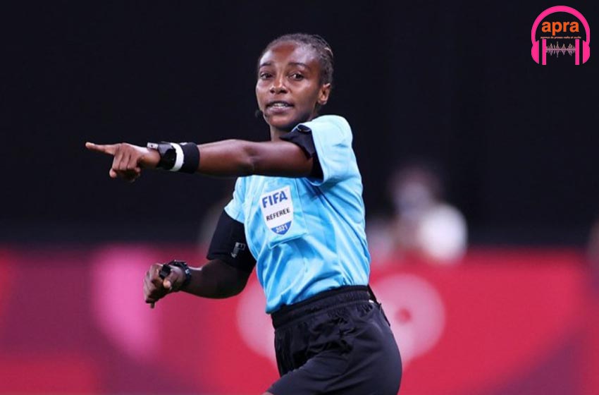 sport : CAN 2021 : Salima Mukansanga, une femme dans une forêt masculine