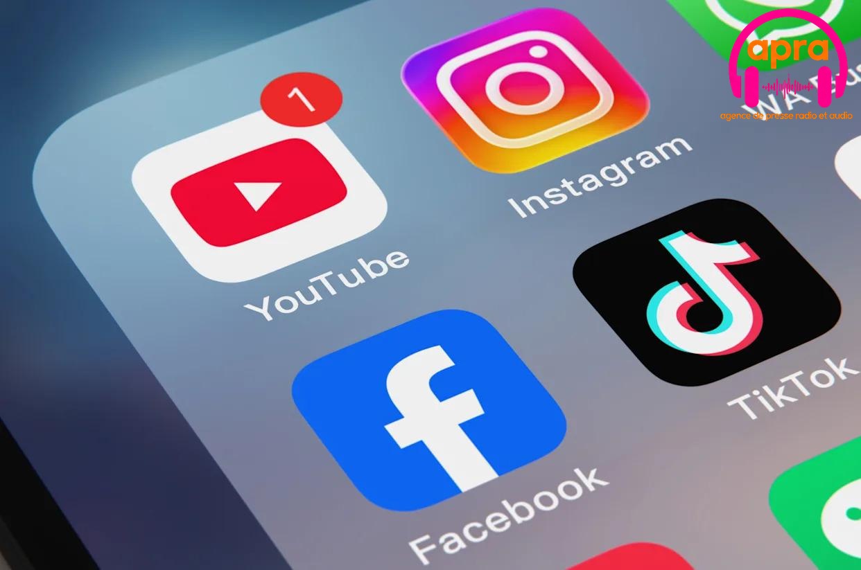 Médias / Gabon : les réseaux sociaux rétablis après huit mois de suspension.