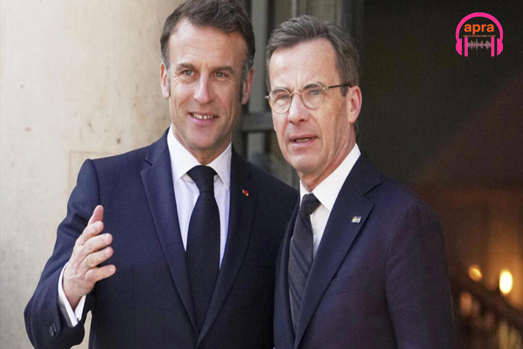 Actualité internationale : le président Macron en Suède pour sceller un nouveau partenariat de défense.