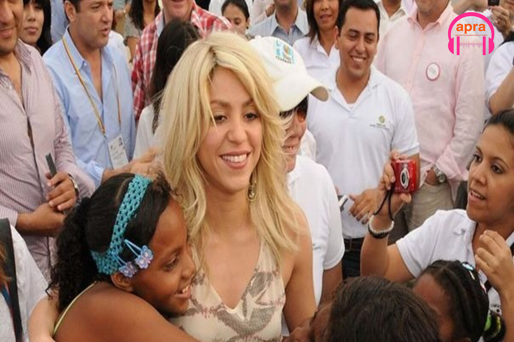 Société / Séisme en Colombie : Shakira mobilise 1,25 million de dollars pour reconstruire des écoles.