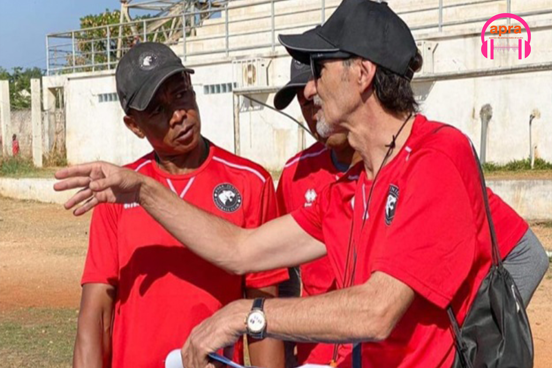 SPORT - FOOTBALL / AFRICA SPORTS : Toto Nobile débarqué, le choc qui secoue les Aiglons en pleine course à la remontée.