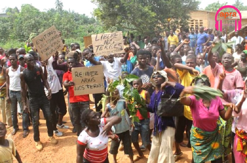 Conflits fonciers en Côte d’Ivoire : Damas Koffi Kouassi instruit les populations d’Odienné.