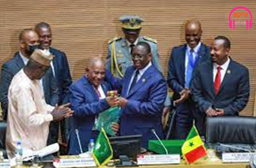 36è sommet de l’Union africaine : Macky Sall transmet le pouvoir à Azali Assoumani