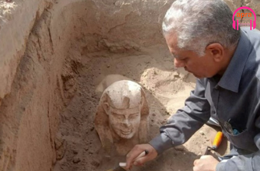 Sciences / Égypte : Découverte d’un sphinx souriant à deux fossettes