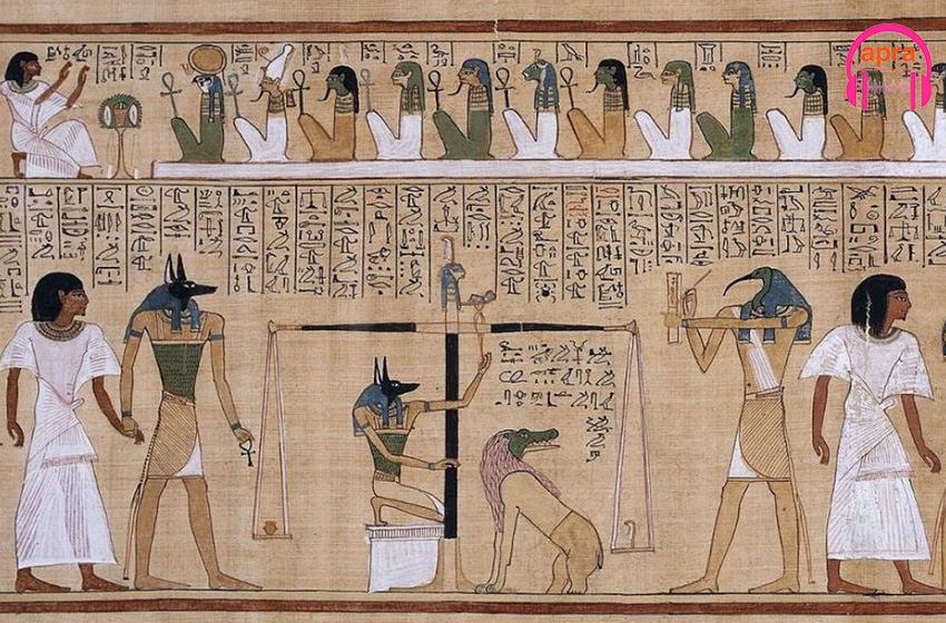 Sciences / Un papyrus intact de 16 mètres retrouvé dans une tombe, une première depuis 100 ans